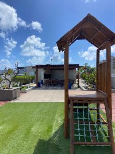 LATINoAMÉRICA I 1min da praia I Apto com varanda I Piscina na Cobertura