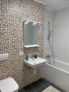 Urban Glow, 2 Bedroom Cosy Apartment - Coresi Mall