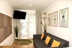 DUHA HOMES - 1 Zimmer Apartment, Küche, Self-Check-in, Stellplatz - Großmehring