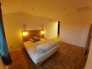 Villas Beautiful renovated farmhouse of 250m with 3400m of garden : photos des chambres