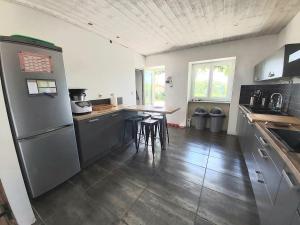 Villas Beautiful renovated farmhouse of 250m with 3400m of garden : photos des chambres