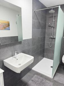 Zentral gelegene Zimmer mit Gemeinschaftsküche und -bad