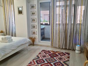 Apartament cu o camera Happy Color, Free Parking