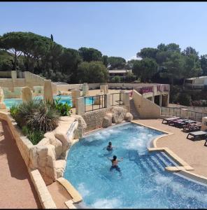 mobil home climatisé 6p camping les cigales au muy