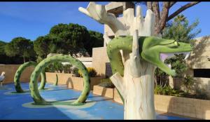 Campings mobil home climatise 6p camping les cigales au muy : photos des chambres