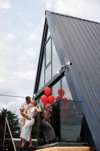 Luxurious cabin for couples with hot tub lake view