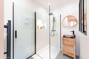 Appartements Le Nid d'Eliyah, suites avec jacuzzi 15min Disneyland Paris : photos des chambres