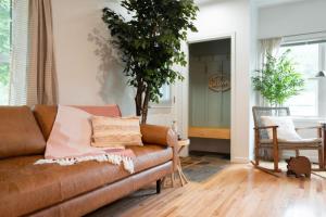 Bohemian Retreat 4BR Home Downtown Beach Wineries