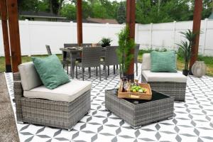 Bohemian Retreat 4BR Home Downtown Beach Wineries