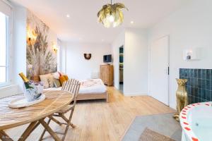 Appartements Le Nid d'Eliyah, suites avec jacuzzi 15min Disneyland Paris : photos des chambres