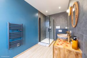 Appartements Le Nid d'Eliyah, suites avec jacuzzi 15min Disneyland Paris : photos des chambres