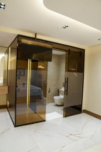 Halimah 3BR Luxury Apt-Der Ghbar
