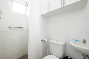Modern Apt of 4 rooms with WiFi 100Mbps Parking Balcony
