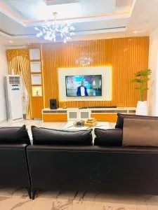 Supreme Villa Apartment - Okpanam