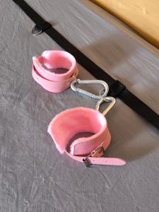 Maisons d'hotes Love-room Discret 40 m2 Bormes les mimosas village avec Terrasse : photos des chambres