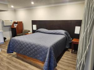 Fairway Inn & Suites