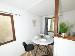 Appartements Le Nanty - Appartement Duplex Cosy et Central- Acces Gare et Centre Ville : photos des chambres