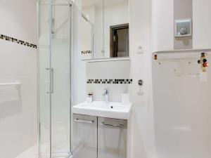 Fully equipped modern studio -2P- Levallois-Perret