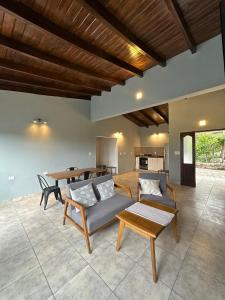 EL PEDREGAL cabaña rural de 1 domitorio hasta 4 personas