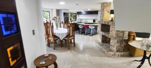 Hermosa Casa Finca en Santa Elena - Aeropuerto JMC