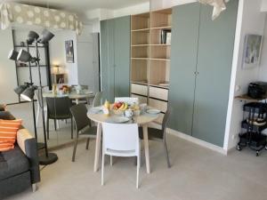 Studio vue mer climatisé, 2 à 4 pers., parking en option à Villeneuve-Loubet Plage - FR-1-252A-131