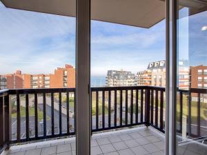 Appartement élégant avec balcon vue mer et parking sécurisé à Cabourg - FR-1-788-50
