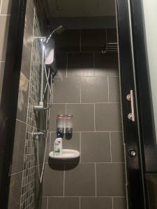 NOMAD HOSTEL KRABI AND TRAVEl