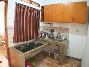 Zeta Guest House, Dago