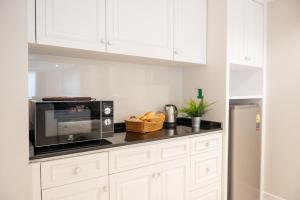 Centre Point Plus Hotel Silom - Newly Renovated