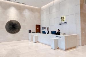 Gwangyang Lacky Hotel