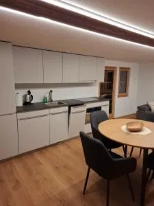 Am Dorfplatz - 奇珀尔