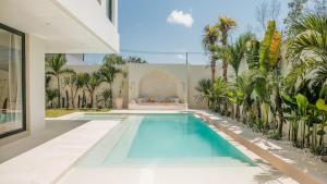 Casa JOMO 5 Bedroom Luxury Seaview Villa with Kids Playroom, Bingin