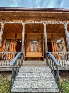 Gomi Riverside - Chala