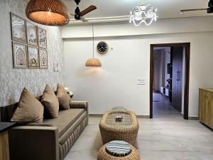 The Barrum Boulevard - Luxury 1BHK Apartment in Kuthal Gate