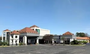 Quality Inn & Suites Baton Rouge West - Port Allen - سانت فرانسيسفيل