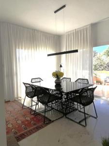 Penthouse Duplex 3 chambres, vue mer à Elviria Marbella