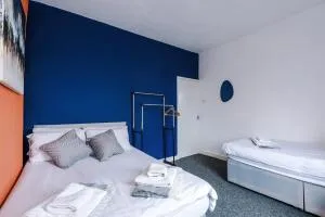 2 Bedroom St Helens Central location - Clock Face