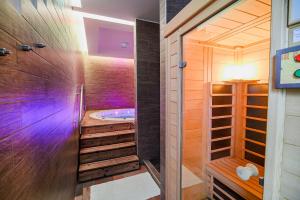 Glamping Maleric with Natural Pool 