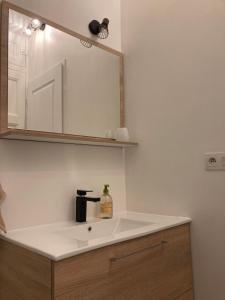 Appartements Studio vue sur fontaine des elephants : photos des chambres