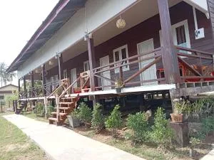 Champa 2 Guesthouse - Don Som