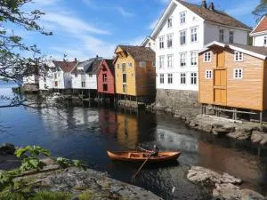 Sogndalstrand Kulturhotell - 埃格尔松