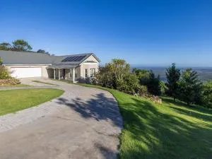 Iyana on Stones Hill - Committees Drift