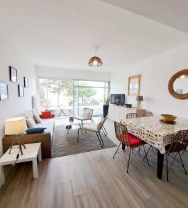 Appartements L-Oceanic - APPARTEMENT VUE MER, 50m DE LA PLAGE, RESIDENCE, TERRAIN DE TENNIS, WIFI : photos des chambres