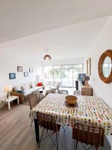 Appartements L-Oceanic - APPARTEMENT VUE MER, 50m DE LA PLAGE, RESIDENCE, TERRAIN DE TENNIS, WIFI : photos des chambres