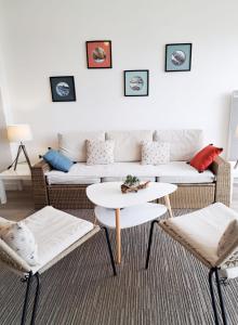 Appartements L-Oceanic - APPARTEMENT VUE MER, 50m DE LA PLAGE, RESIDENCE, TERRAIN DE TENNIS, WIFI : photos des chambres