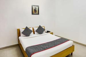 Hotel O Sunshine Near Iskcon Temple Noida