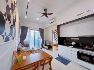 6PX 2BR, The Luxe, Near QuillCityMall & Monorail Medan Tuanku