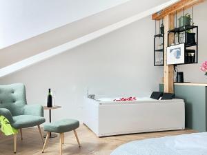 Premium Jacuzzi with Air conditioning, Main Square Cracow