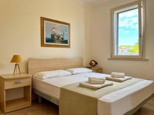 Yellow Beachfront house 60 m by Salento Prime