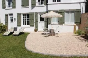 Logement de charme & accès boutique brocante - Fontaine-sous-Jouy